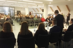 debata1