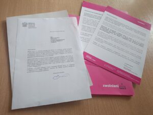 Sukces nauczycielki z Malborka. Izabela Łukasiewicz z prestiżowym tytułem „Nawigatorki Edukacji” i oficjalnym listem gratulacyjnym od ministry.